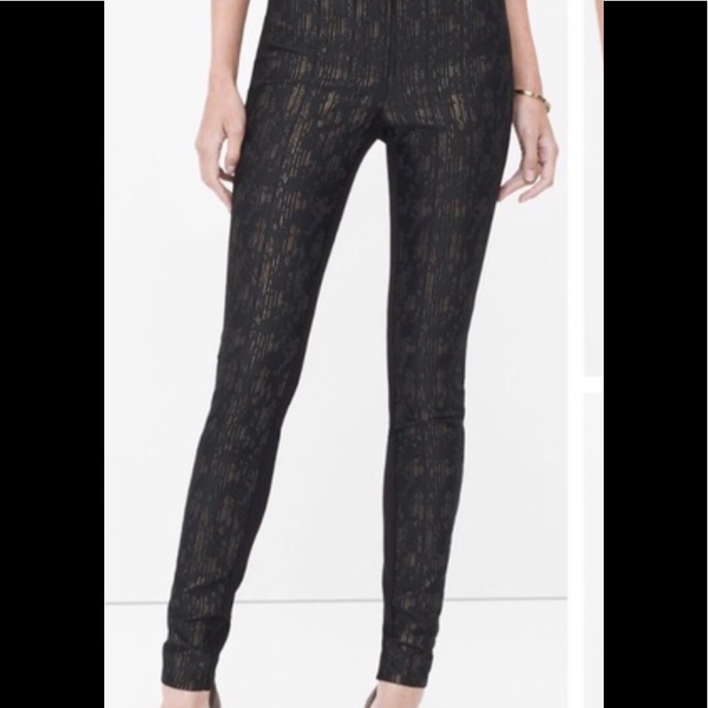 White House Black Market Black/Gold Pants - size 6